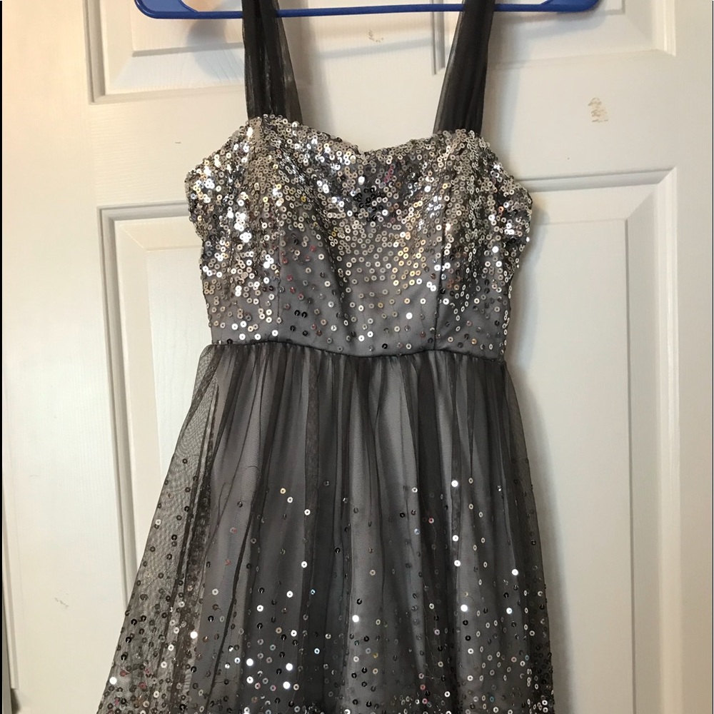 Delias dress